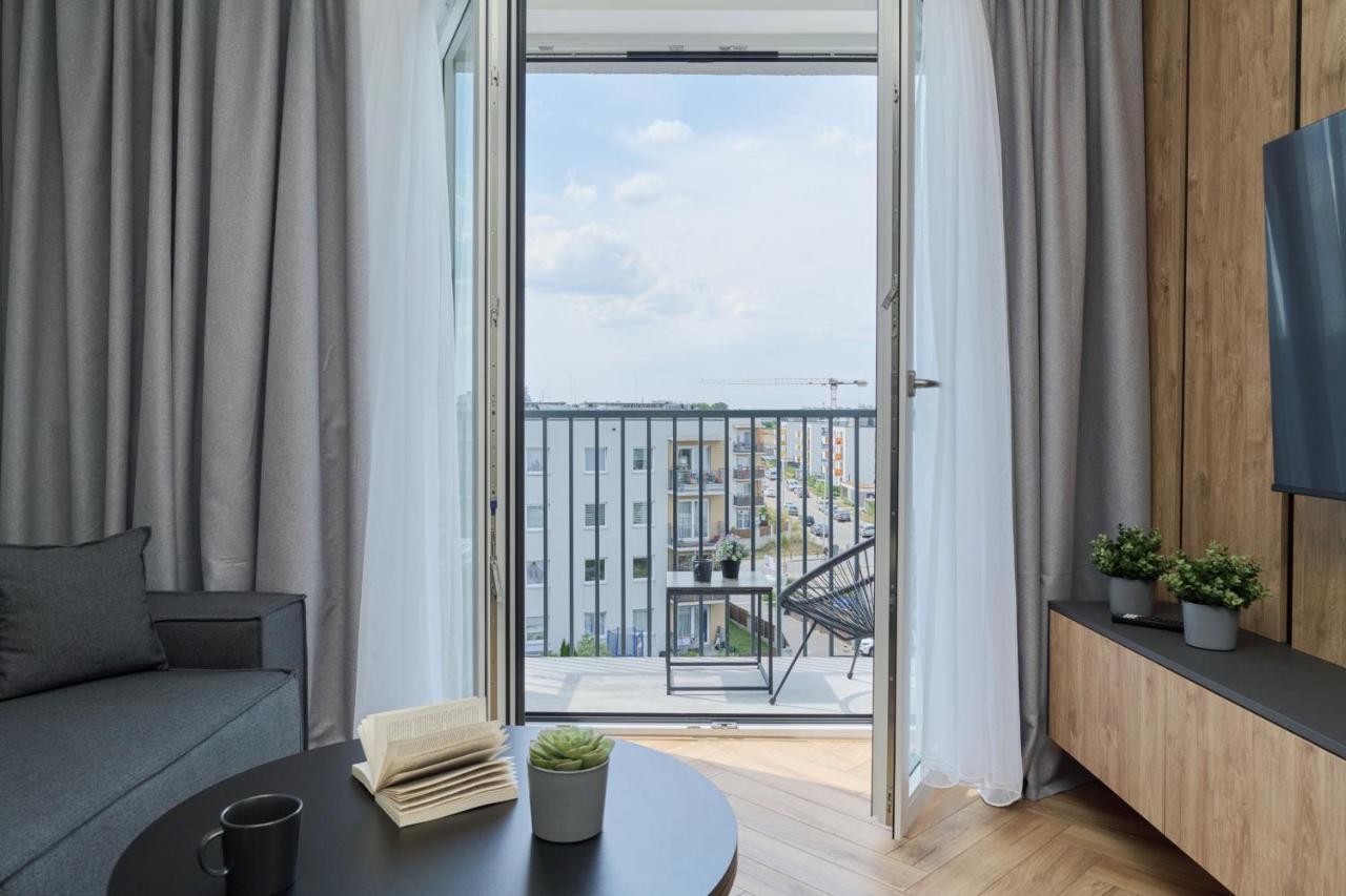 Exclusive Apartment With Balcony & Parking Wroclaw By Renters Prestige Exteriör bild